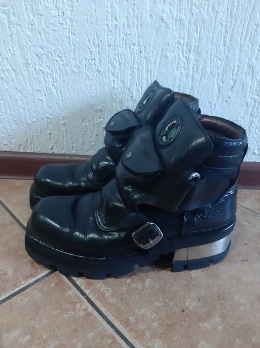Продам мото ботинки