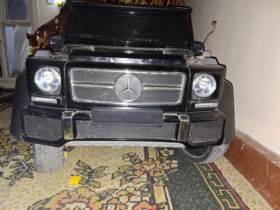Elektr moshina Mercedes