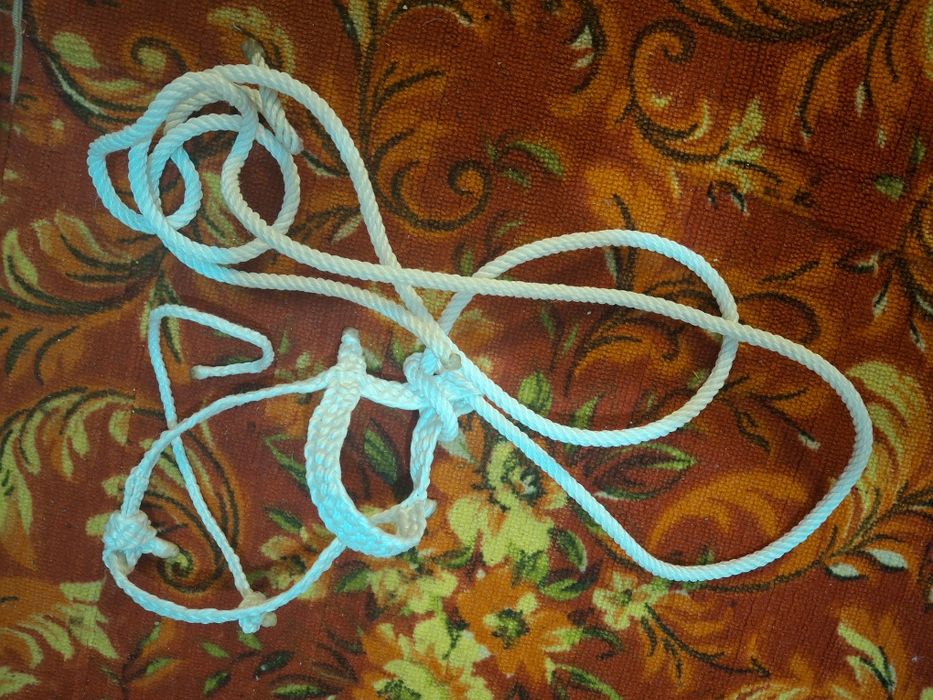 Продам недоуздок для жеребенке