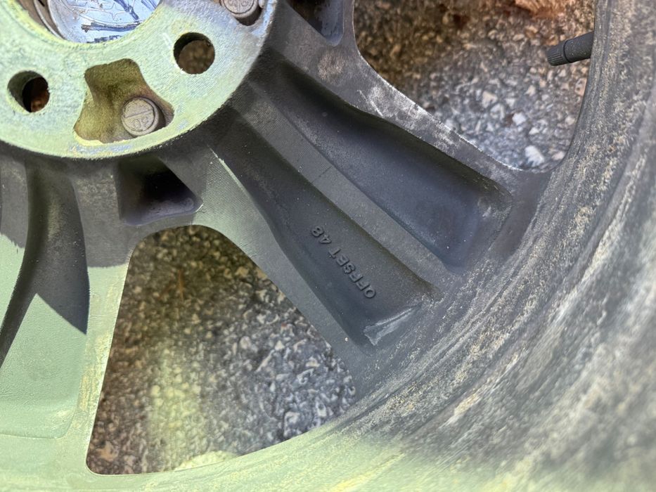 Субару оутбек оригинални 17 цола джанти