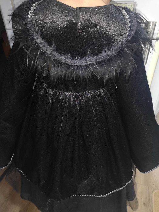 Рокля за малки кралици