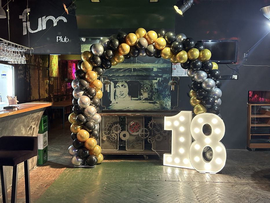 Arcade baloane + decor masă