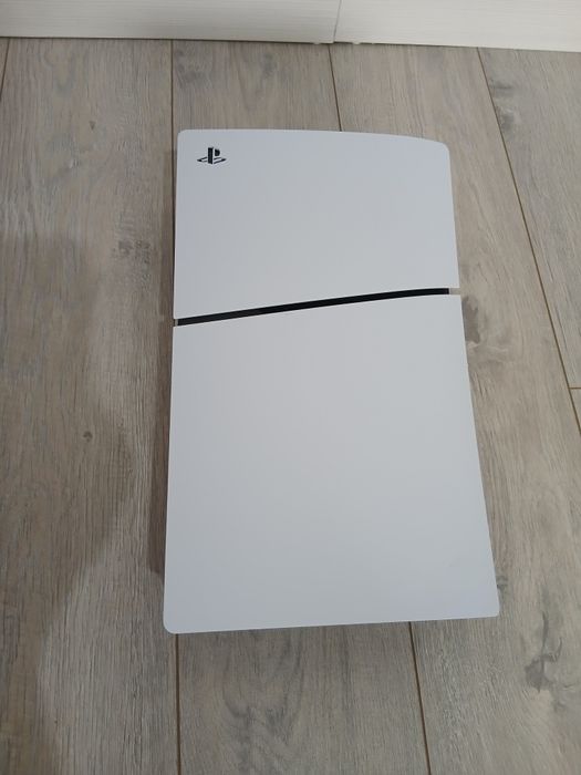 Vand Play Station 5 Digital Edition 825gb