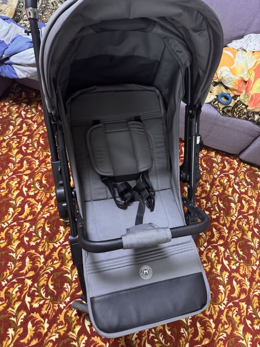 Продам коляску за 10000