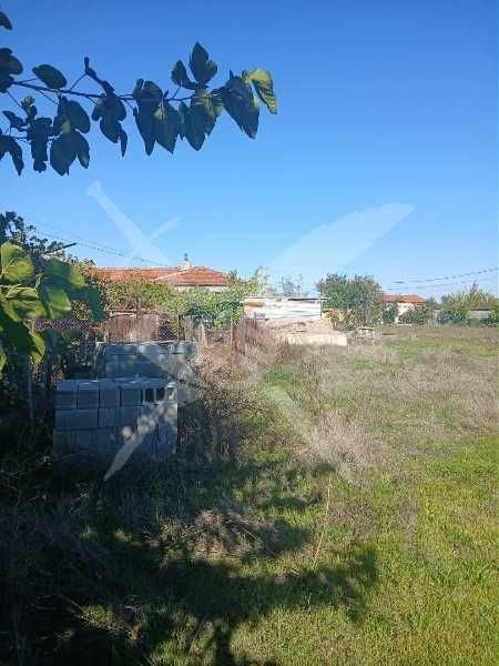 Продава се Парцел в с. Маноле, Област Пловдив - 2217 кв.м за 34 €/кв.м - Снимка #1