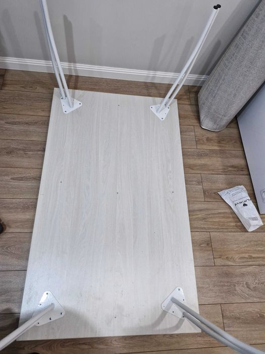 Продам Кухонный стол