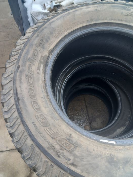 Продам резину 265/70/17