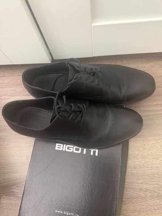 Pantofi Bigotti