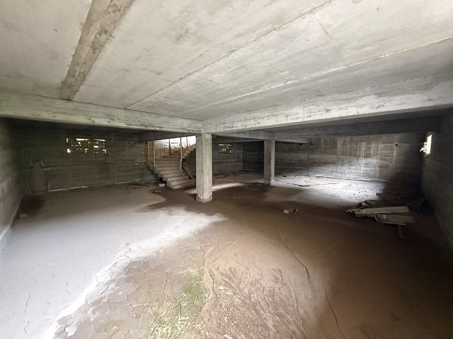 Срочно продается Олмазор тумани Мехнат, каробка уй ер нархида