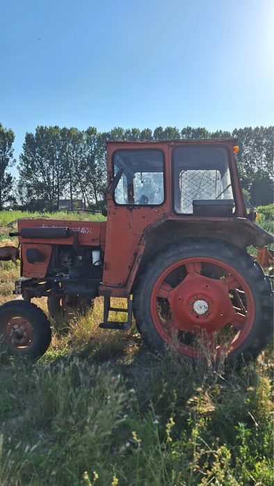 Tractor Universal 445L