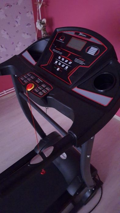 Banda de alergare electrica Actuell t2000i, bluetooth, FitShow, Kinomap, putere maxima 3CP, senzori puls manual, port MP3