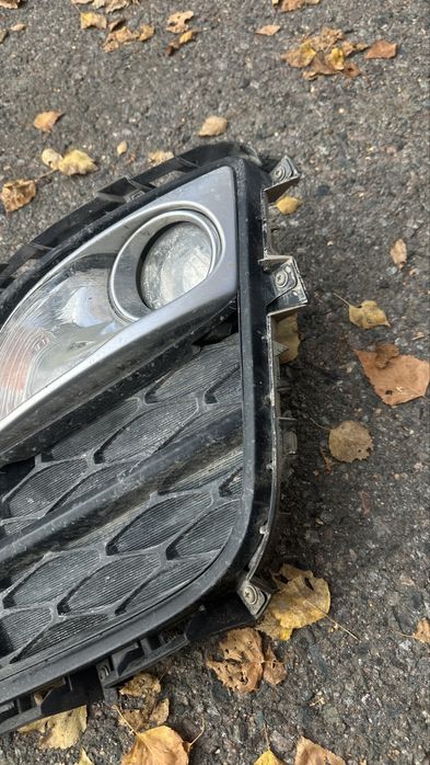 ПТФ протиаотуманки с оправой на Mazda CX7