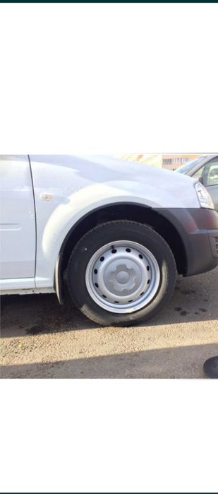 Колпаки центральные.