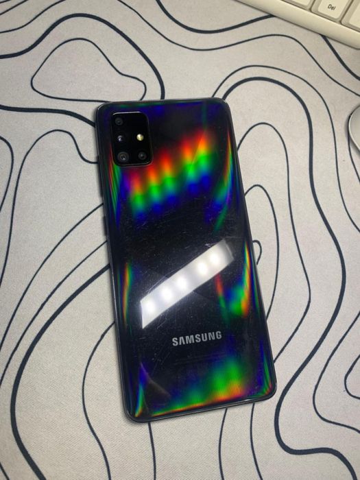 Самсунг а51 на 64 гб