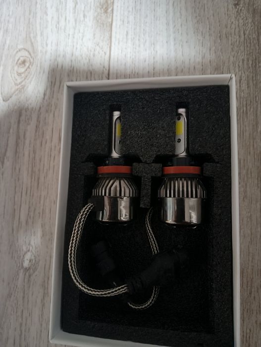 Продам лампочки  Led 2000
