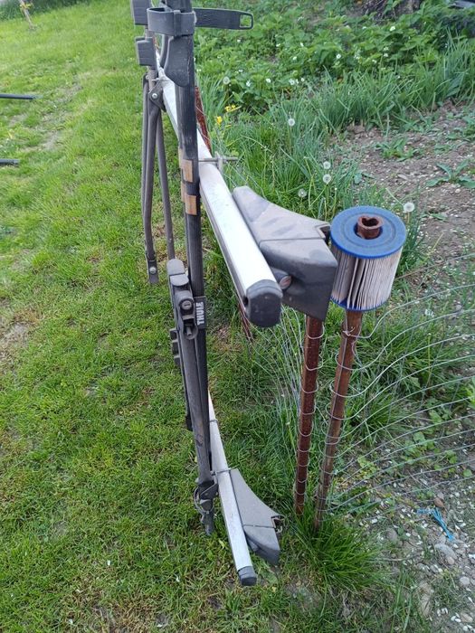 Bare transversale cu suporți bicicleta