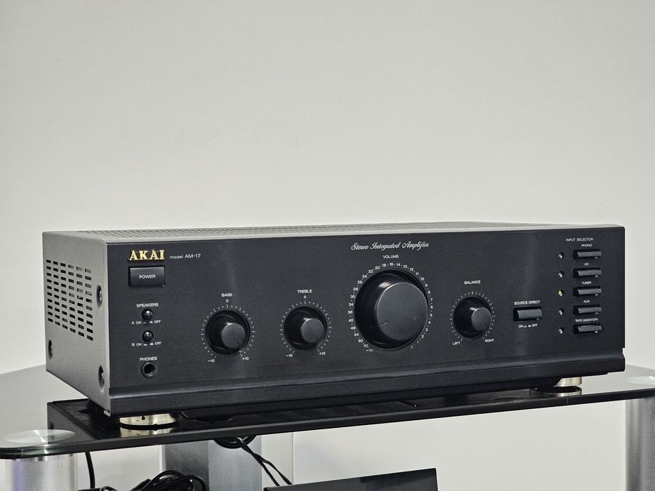 Amplificator stereo Akai AM-17