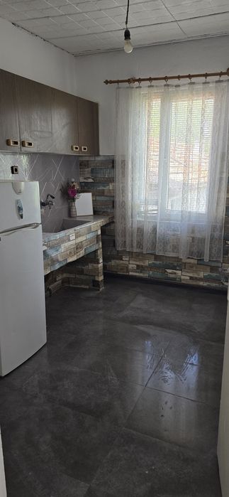 Продавам 2 къщи в Катуница