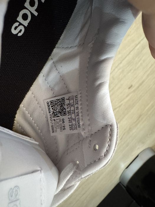 Кроссовки adidas оригинал