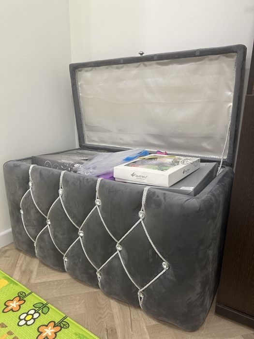 Большой сундук велюровый