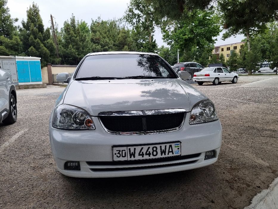 Ласетт. 1.8 автомат