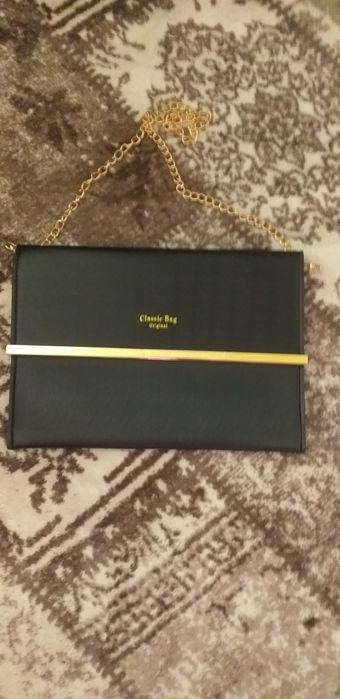 Дрехи нови и Втора употреба