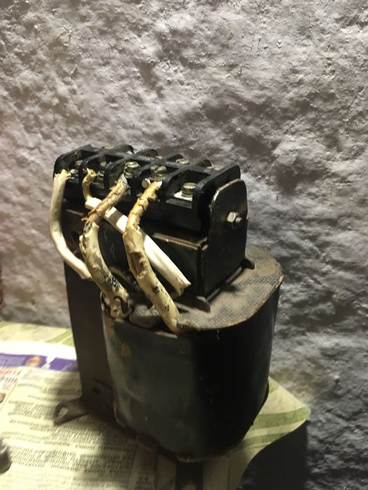 Трансформатор понижающий 220/12в СССР