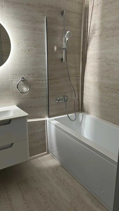 Se vinde apartament finisat cu parcare elite city