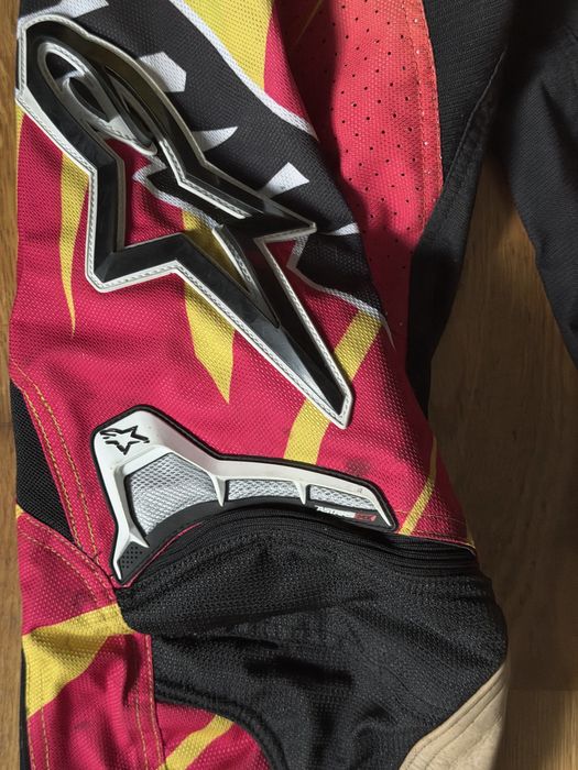 Bluza si pantaloni moto Alpinestars