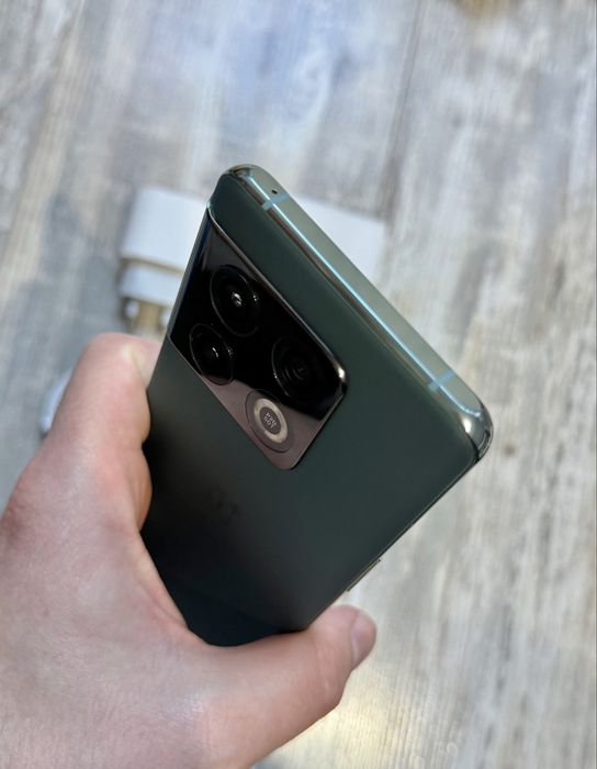 OnePlus 10 Pro 5G 256 GB 12+12 GB Ram Dual Sim Като Нов