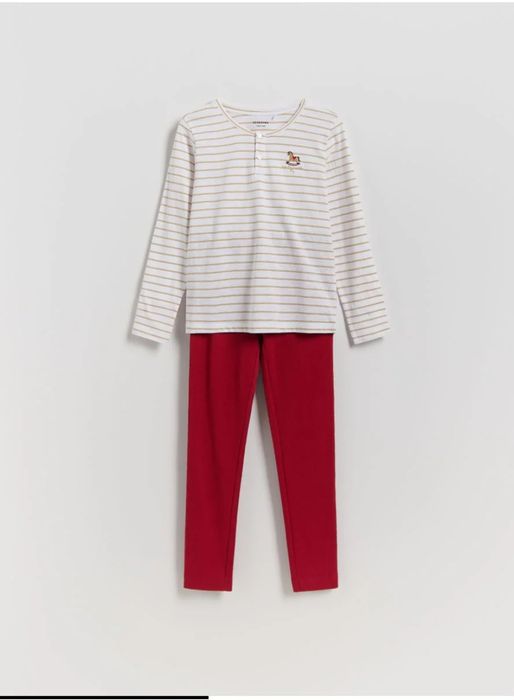 Чисто нова пижама