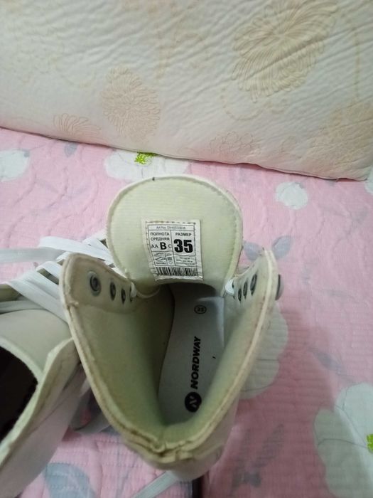 Продам коньки б/у