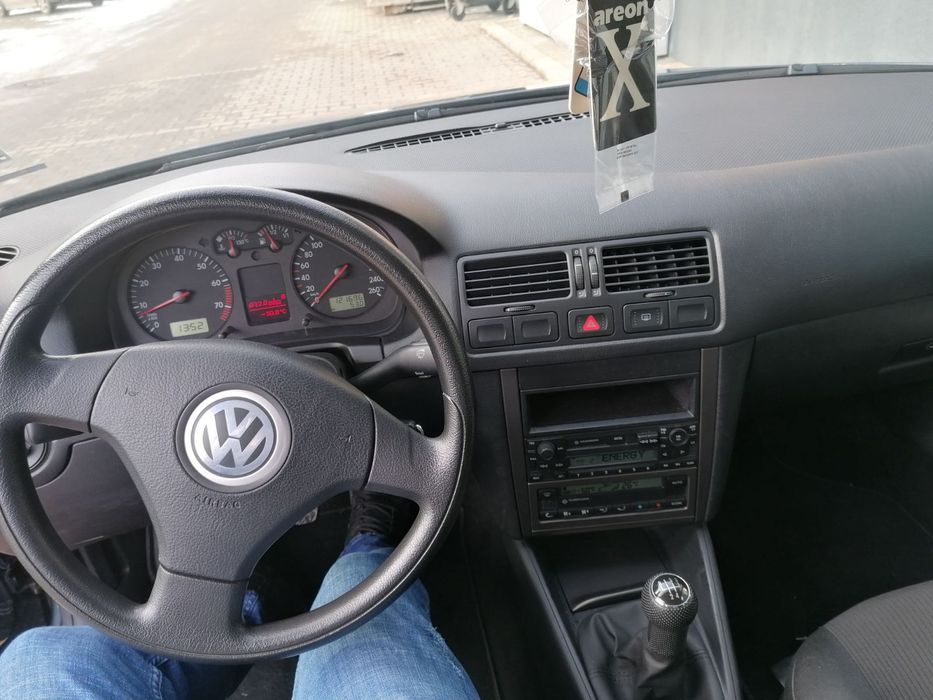 Volkswagen bora  Grey 1.6 бензин
