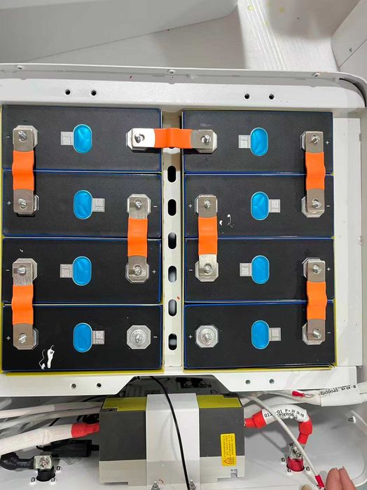Baterie Lithium acumulator 24 v 330Ah 8,5 KW LifePo4 cu sistem de incalzire
