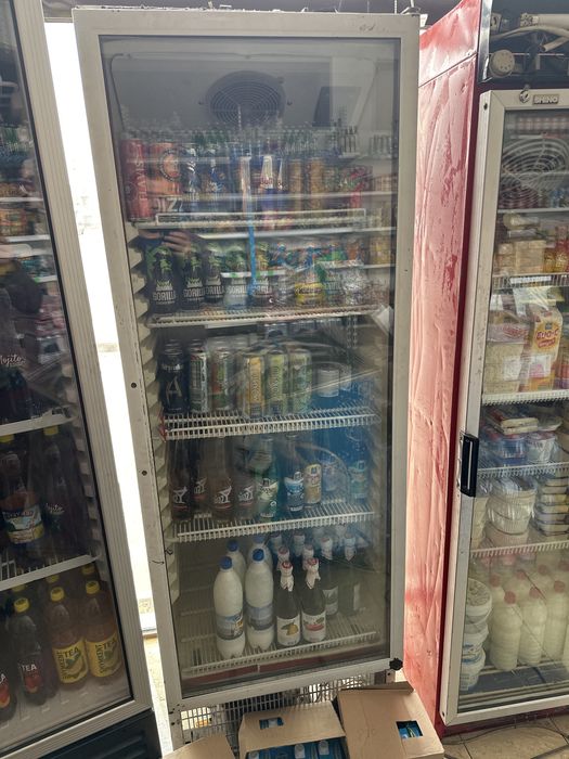 Витринихолдилник