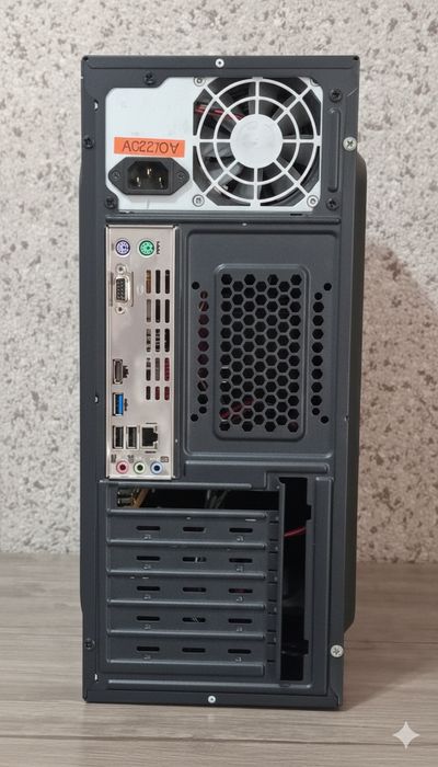 Kompyuter, Sotiladi.