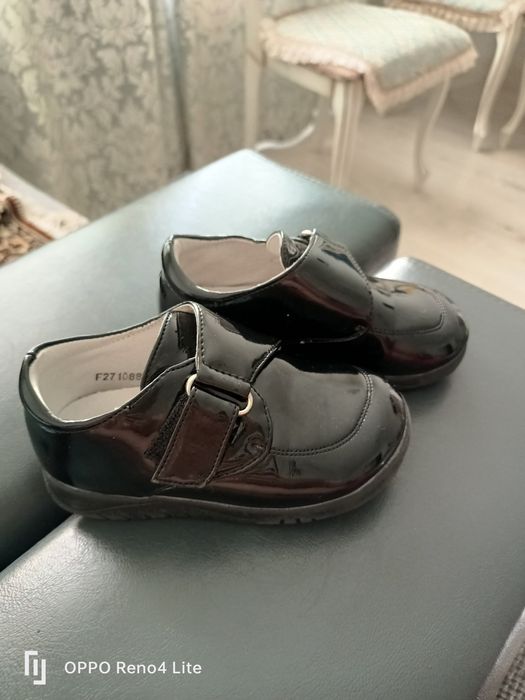 Продам обувь для мальчика.