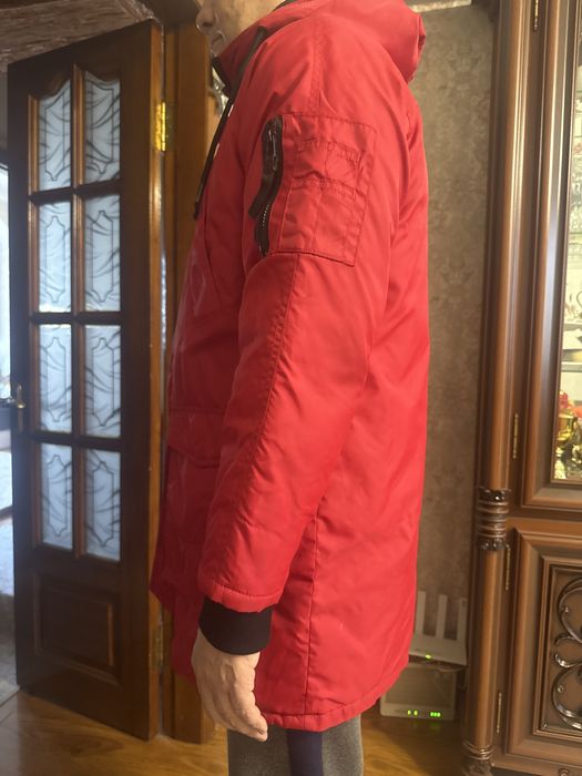 Продам 2куртки  ,за все