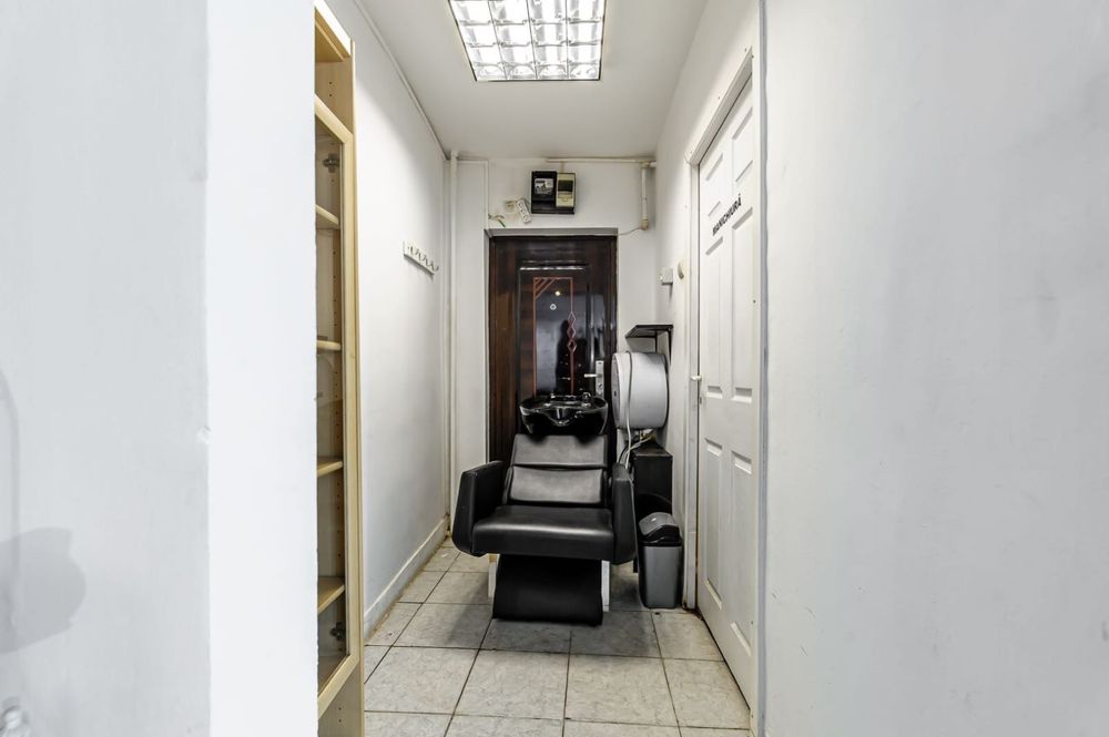 Inchiriez sau vand apartament spatiu comercial zona gări