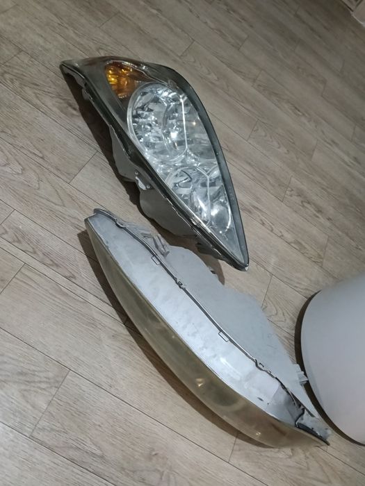 Продам фары на camry 30