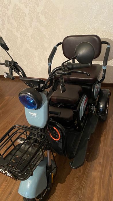 Электрический  мопед