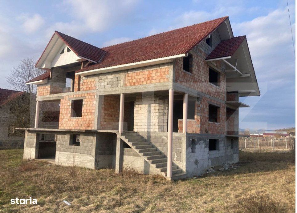 Casa de vanzare la rosu,500 mp utili potential Unic, loc. Manastirea