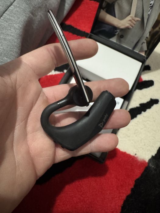 POLY Voyager Legend 30 Headset