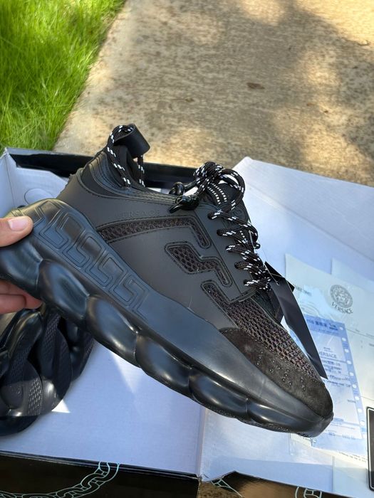 Versace chain reaction