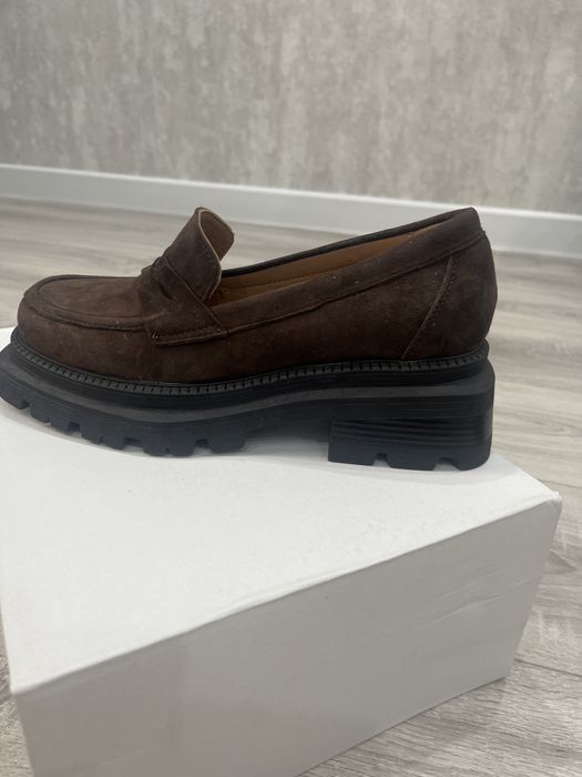 Лоферы замшевые