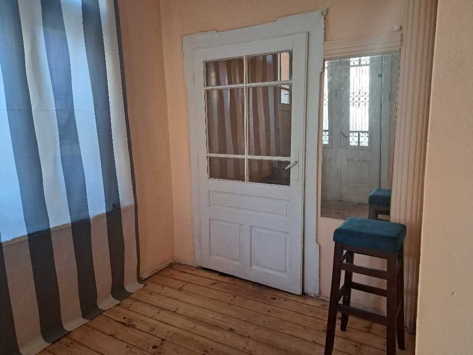 Дава се под наем Етаж от къща в София, Център - 55 кв.м за 357 € - Снимка #11