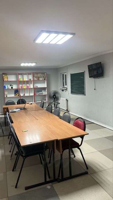 Продам мебель для образовательного центра.
