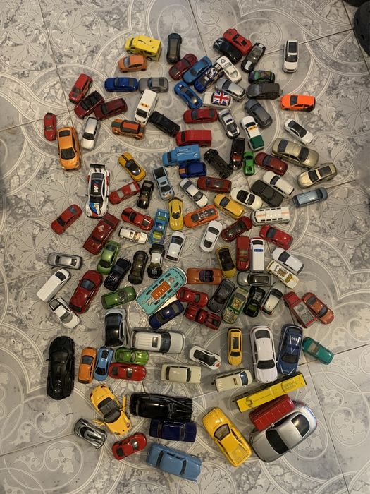 146 masinute:BMW,Audi,Mercedes,Porsche,Tesla,etc