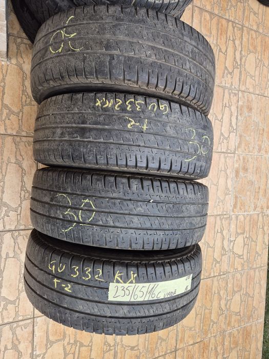 Vând cauciucuri 235/65/16 C de vară//Michelin// imp Germania //