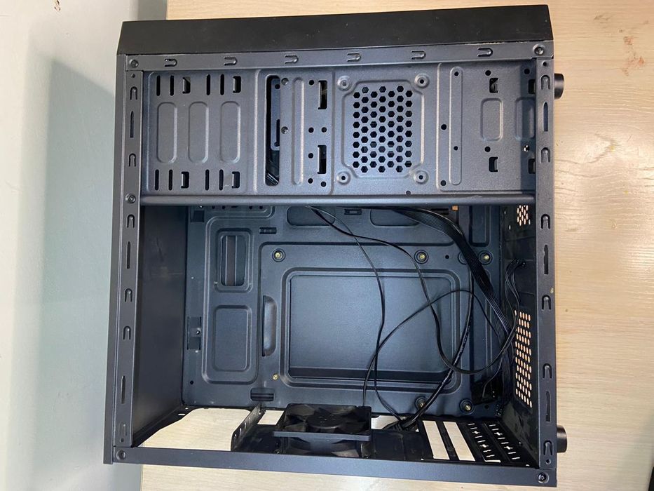 Игровой корпус с rgb подсветкой: 4 000 тг. - Настольные компьютеры ...